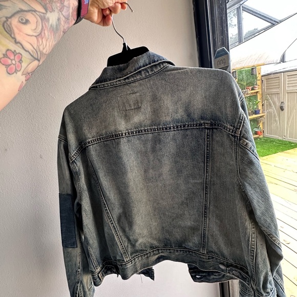 NWT PATCHWORK DENIM TRUCKER JACKET - Picture 10 of 11